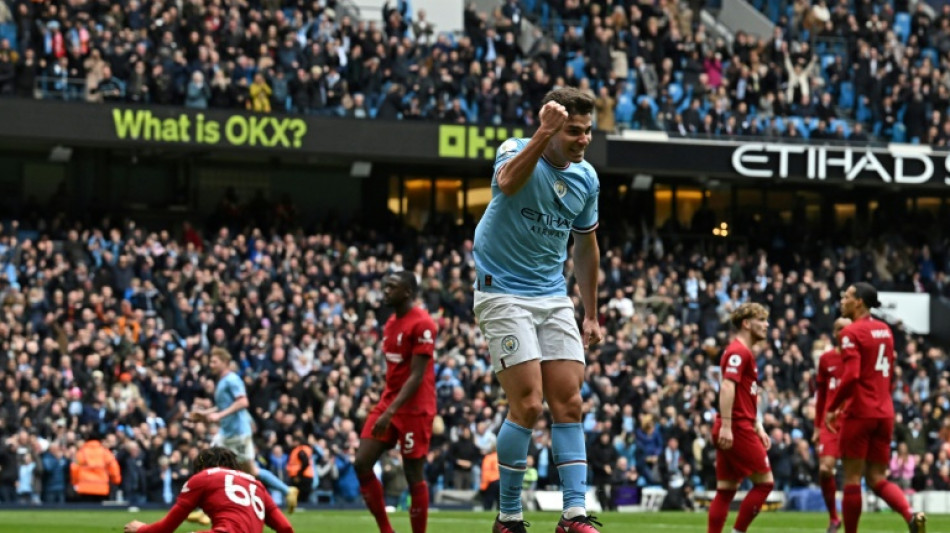 Angleterre: City balaye Liverpool 4 &agrave; 1 et s'accroche &agrave; Arsenal