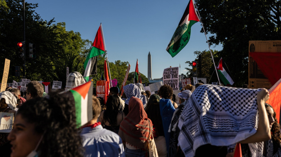 Proteste pro-Gaza alla Casa Bianca, 'Palestina non &egrave; in vendita'