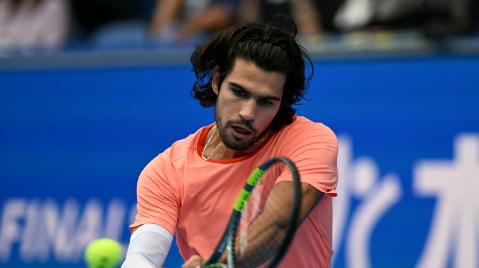 Alcaraz vence Arnaldi e avan&ccedil;a &agrave;s quartas de final do ATP 500 de T&oacute;quio