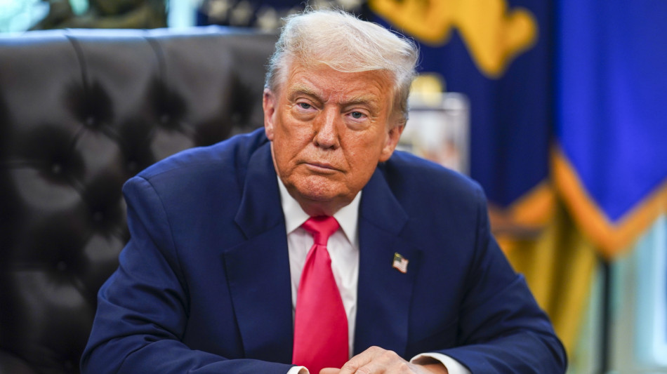 Trump atterrato ad Anchorage per l'incontro con Putin