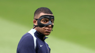 Euro-2024/France: Mbapp&eacute; &agrave; l'entra&icirc;nement, Camavinga seul absent