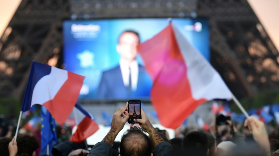 La France joue la continuit&eacute; avec Macron mais l'extr&ecirc;me droite est l&agrave;