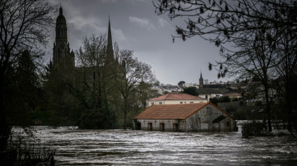 Temp&ecirc;te Louis: courant r&eacute;tabli dans 70.000 foyers, 20.000 encore priv&eacute;s d'&eacute;lectricit&eacute;, selon Enedis