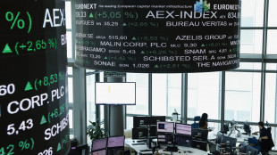 Borsa: il petrolio sopra i 100 dollari, soffrono Europa e bond