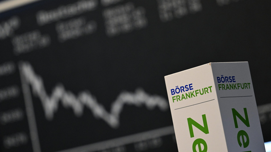 Borsa: Europa debole, attesa inflazione Eurozona, Milano -0,35%
