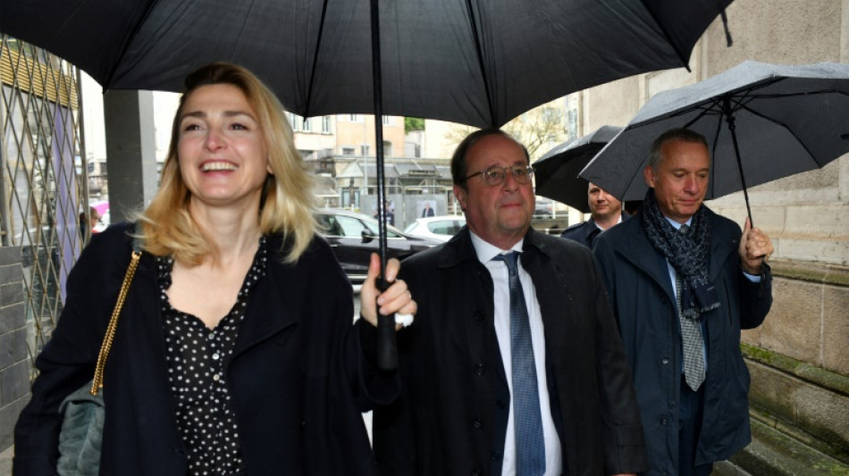 Fran&ccedil;ois Hollande et Julie Gayet se sont dit "oui" &agrave; Tulle