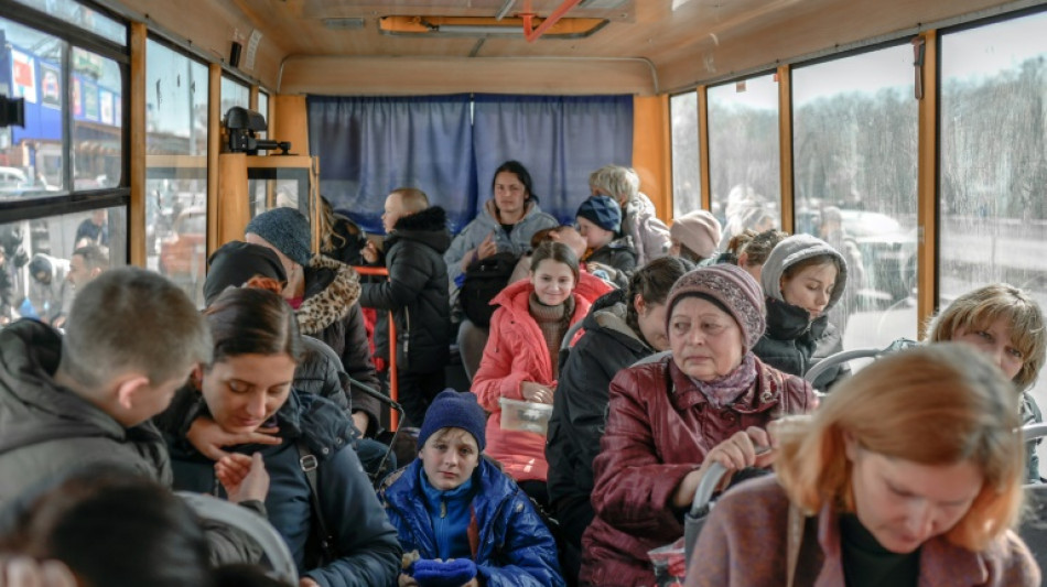 Embargo de l'UE sur le charbon russe, l'Ukraine poursuit les &eacute;vacuations de civils dans l'est