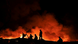 Controlan el incendio tras una fuerte explosi&oacute;n en una zona industrial de Buenos Aires