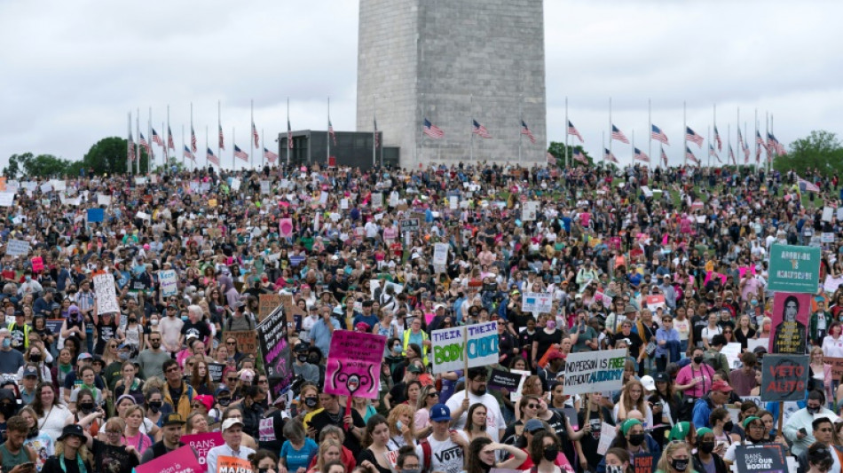 Des dizaines de milliers d'Am&eacute;ricains d&eacute;filent pour d&eacute;fendre le droit d'avorter aux Etats-Unis