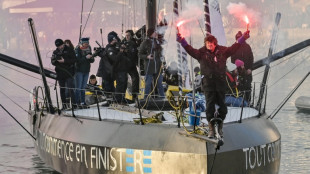 Vend&eacute;e Globe: le doyen de l'&eacute;preuve Jean Le Cam arrive en 20e position