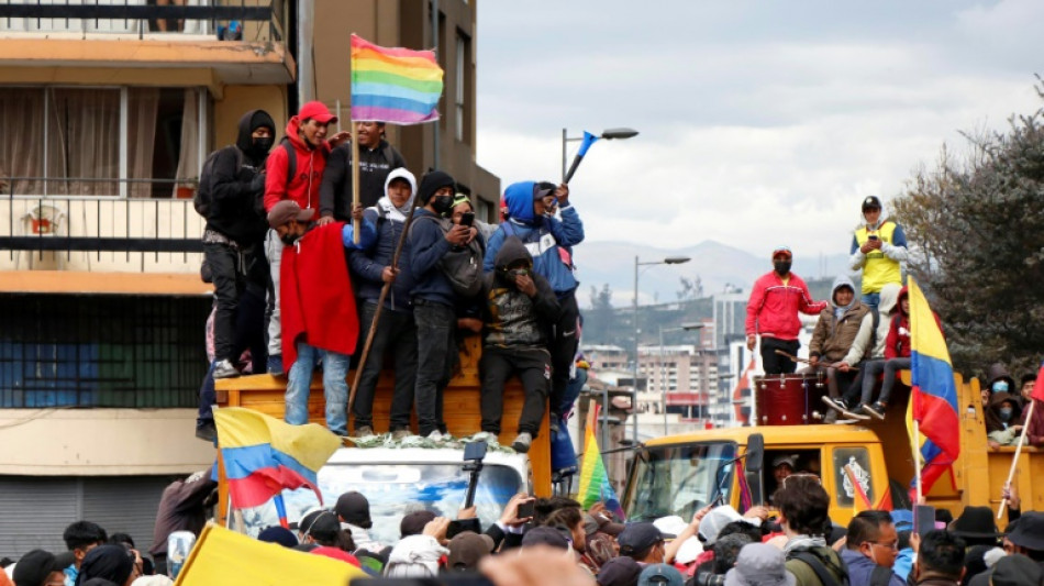 Ecuador pierde USD 1.000 millones por efectos de protestas ind&iacute;genas
