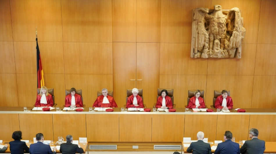 Bundestag nimmt Grundgesetz&auml;nderung zum Schutz des Verfassungsgerichts an