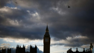 Faute de croissance, Londres tranche des milliards de dépense publique