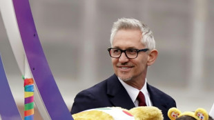La BBC met son pr&eacute;sentateur star Gary Lineker en retrait apr&egrave;s un tweet contre le gouvernement