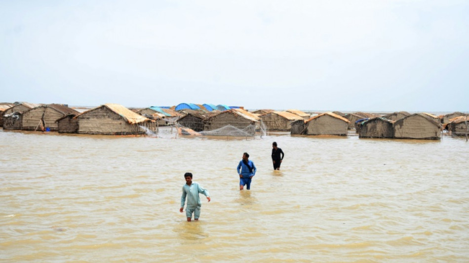 Le cyclone Biparjoy fait deux morts et laisse un sillage de destructions sur la c&ocirc;te indienne