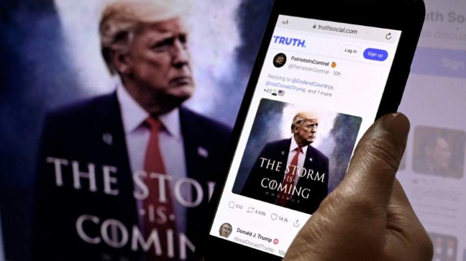 Google approuve le r&eacute;seau social de Donald Trump, Truth Social, sur son magasin d'applications