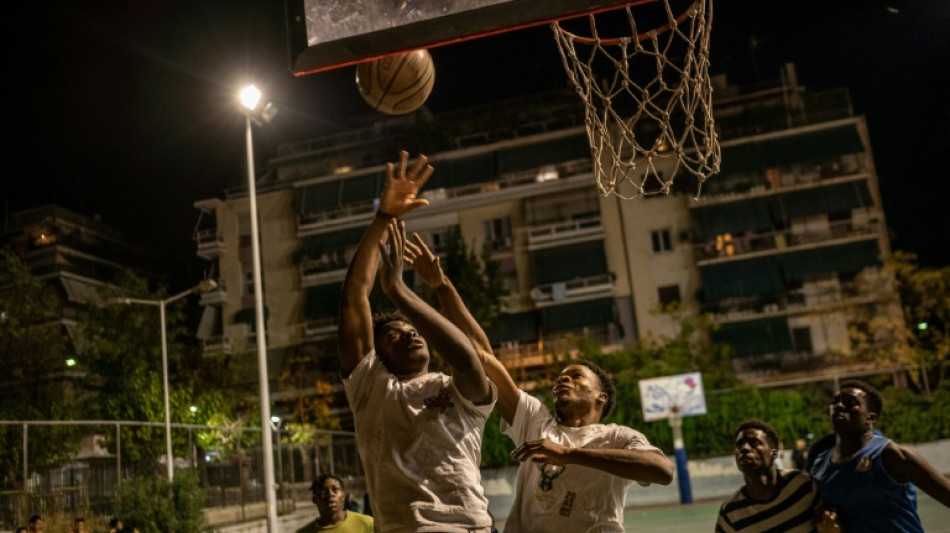 Dans l&rsquo;ombre d&rsquo;Antetokounmpo, les jeunes basketteurs afro-grecs en qu&ecirc;te de reconnaissance 
