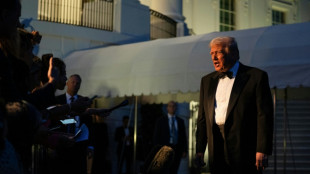 EEUU acusa a un hombre de apuntar con un puntero láser al helicóptero de Trump