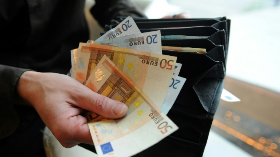 L'argent liquide de moins en moins utilis&eacute;, mais toujours pris&eacute; en temps de crise