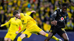 Pleite im Eiswind: BVB vermasselt den Kunstrasentest