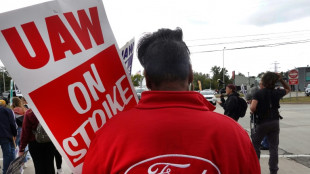 Etats-Unis: la gr&egrave;ve dans l'automobile s'&eacute;tend, quelque 25.000 employ&eacute;s &agrave; l'arr&ecirc;t