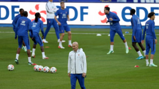 Foot: Zidane retrouve le Stade de France, th&eacute;&acirc;tre de ses exploits en bleu