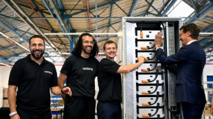 Aus E-Autobatterien werden Energiespeicher: Recycling-Anlage in Aachen eröffnet