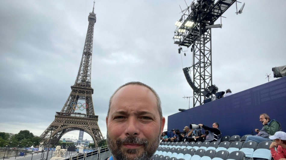 "Nez &agrave; nez avec l'ob&eacute;lisque": le BMX vu par le photographe AFP Jeff Pachoud aux JO