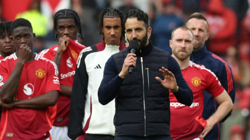 Amorim tells Man Utd players they cannot 'hide'