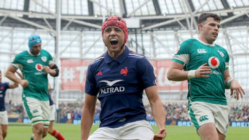 Six nations: apr&egrave;s son triomphe en Irlande, la France peut r&ecirc;ver du Tournoi