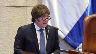 Milei liberalizza acquisto di armi semiautomatiche in Argentina
