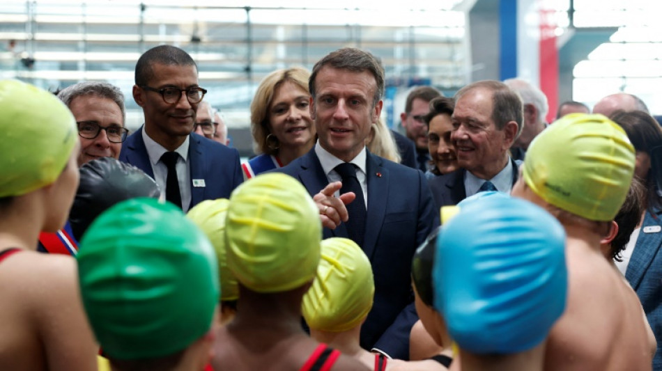 Macron inaugure le centre aquatique avant une "revue de chantier" &agrave; 100 jours des JO