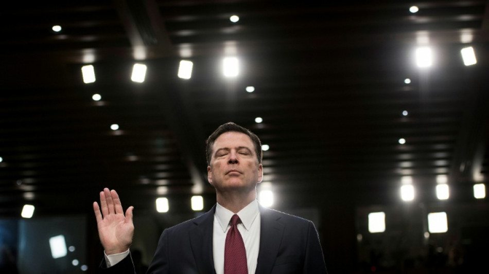 Après James Comey, Trump espère d'autres inculpations