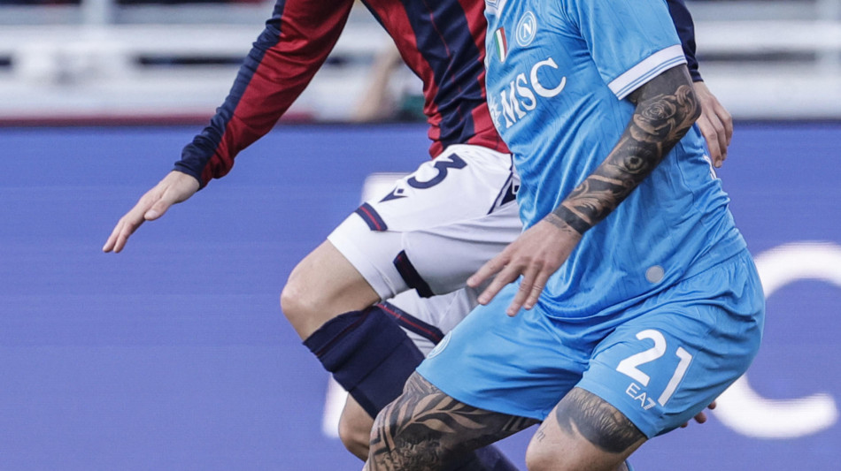 Calcio: Politano, 'parleremo con Conte, restiamo tutti uniti'