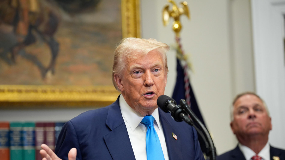 Trump, Powell troppo stupido e politico per guidare la Fed