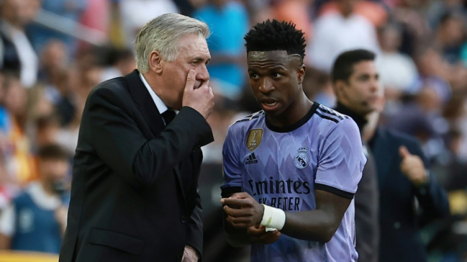 Real Madrid: "la Liga a un probl&egrave;me avec le racisme", se r&eacute;volte Ancelotti