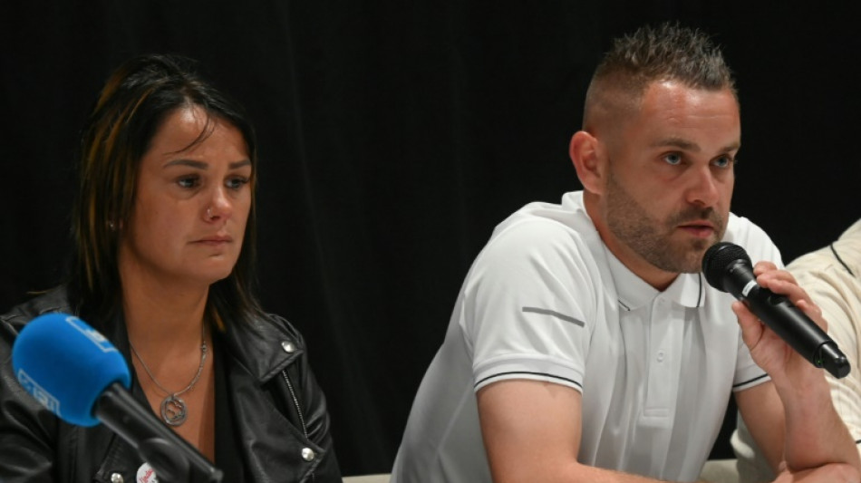 Suicide de Lindsay: la famille demande des comptes au rectorat et &agrave; Facebook