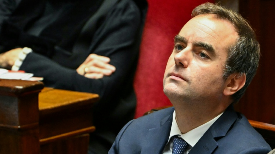 Budget: entre la "surench&egrave;re fiscale" et les attentes de la gauche, Lecornu sur un chemin toujours plus &eacute;troit