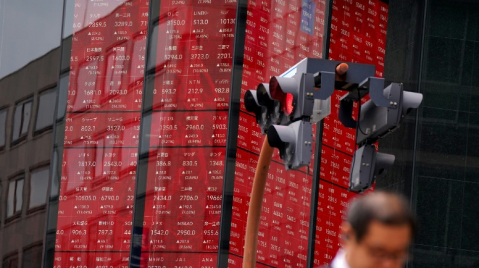 Les Bourses mondiales naviguent à vue, au gré des négociations commerciales