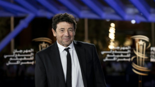 La fiscal&iacute;a pide encarcelar al popular cantante franc&eacute;s Patrick Bruel, acusado de abusos sexuales