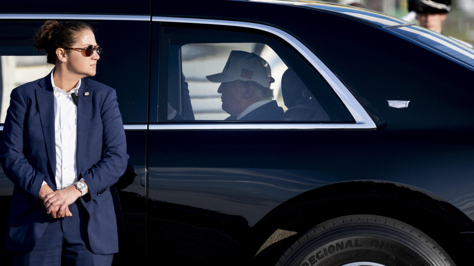 Trump arrivato nei Paesi Bassi per il vertice Nato