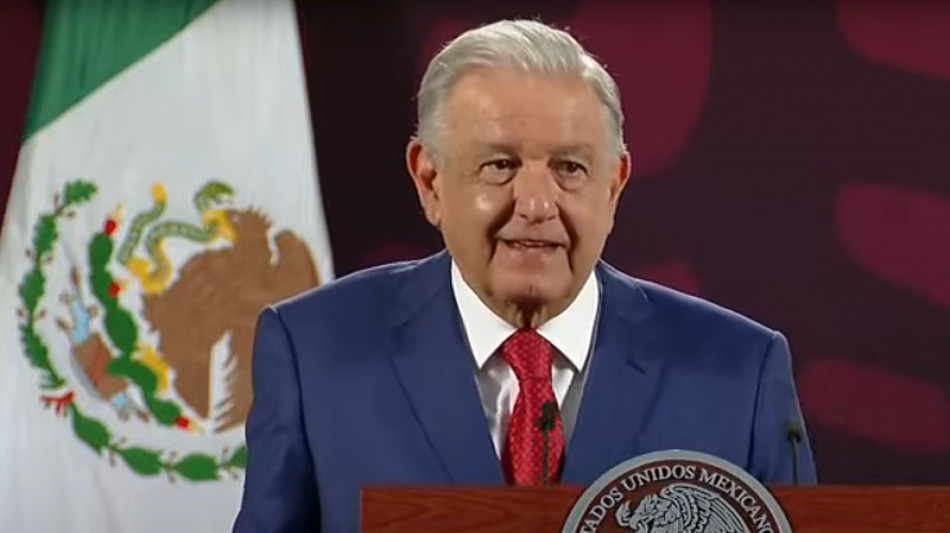 Obrador scrive a Trump, 'male informato su migranti dal Messico'