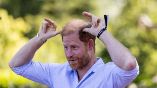 Kinder ganz fest in den Arm nehmen: Prinz Harry nimmt sich Mutter Diana zum Vorbild