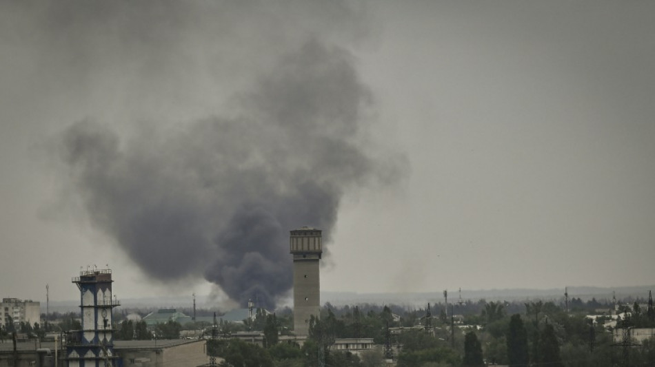 Fuerzas rusas contin&uacute;an bombardeando intensamente el este de Ucrania