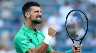 Djokovic volta à final de Miami e vai lutar por seu 100º título