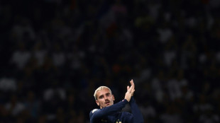 Foot: Coup de tonnerre, Griezmann arr&ecirc;te l'&eacute;quipe de France