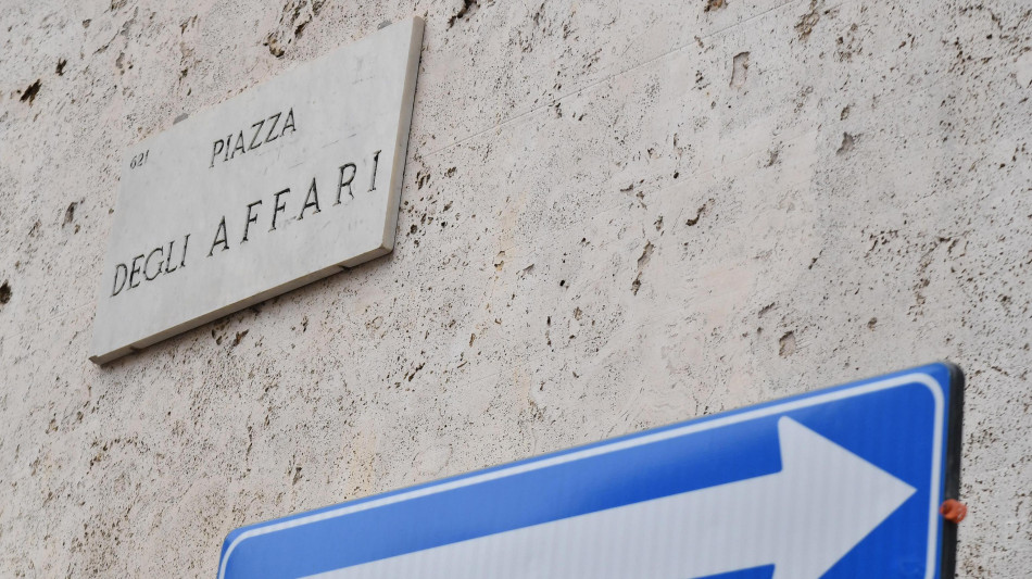 Borsa: Milano apre in rialzo, Ftse Mib +0,15%