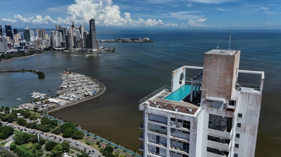 Major quake hits Panama, no deaths reported