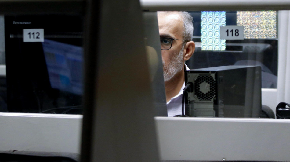 Borsa: Milano apre in calo, Ftse Mib -0,58%