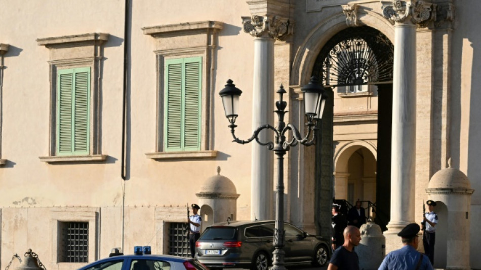 Italie: Draghi d&eacute;missionne mais le pr&eacute;sident le rattrape par la manche